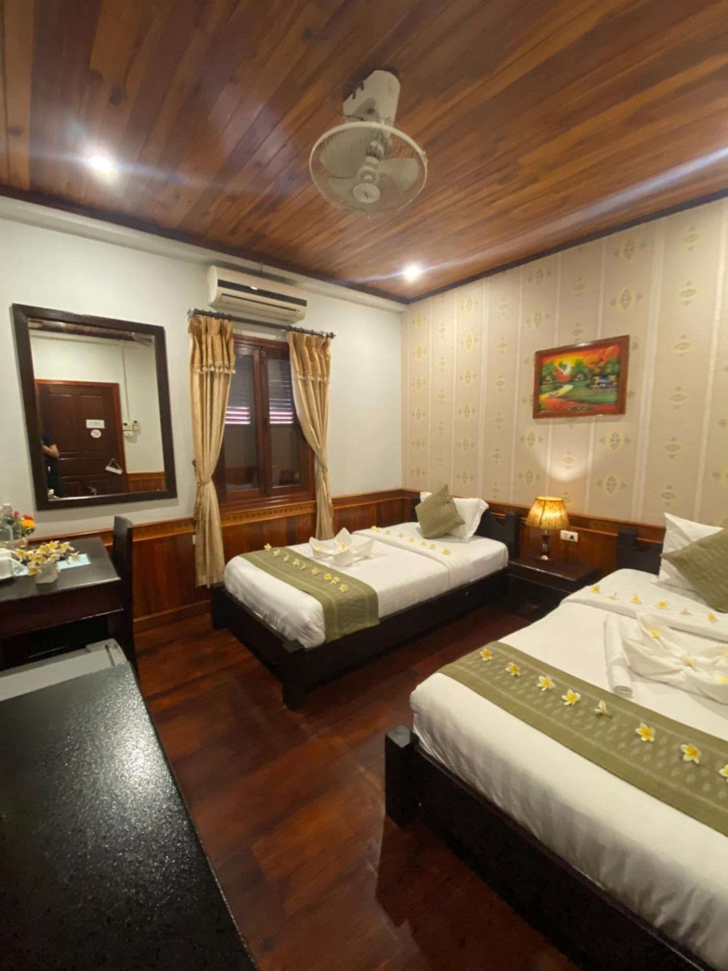 Golden Lotus Place Luang Prabang Luaran gambar