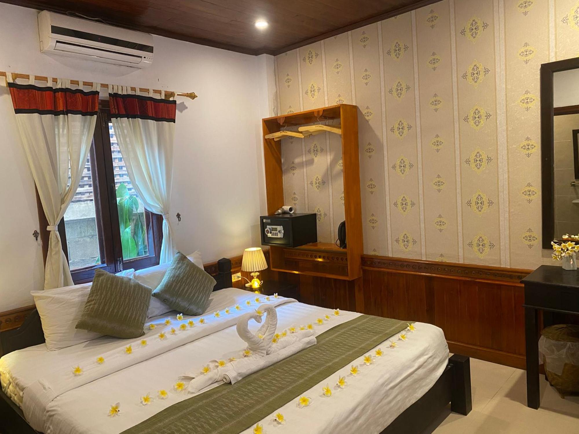 Golden Lotus Place Luang Prabang Luaran gambar