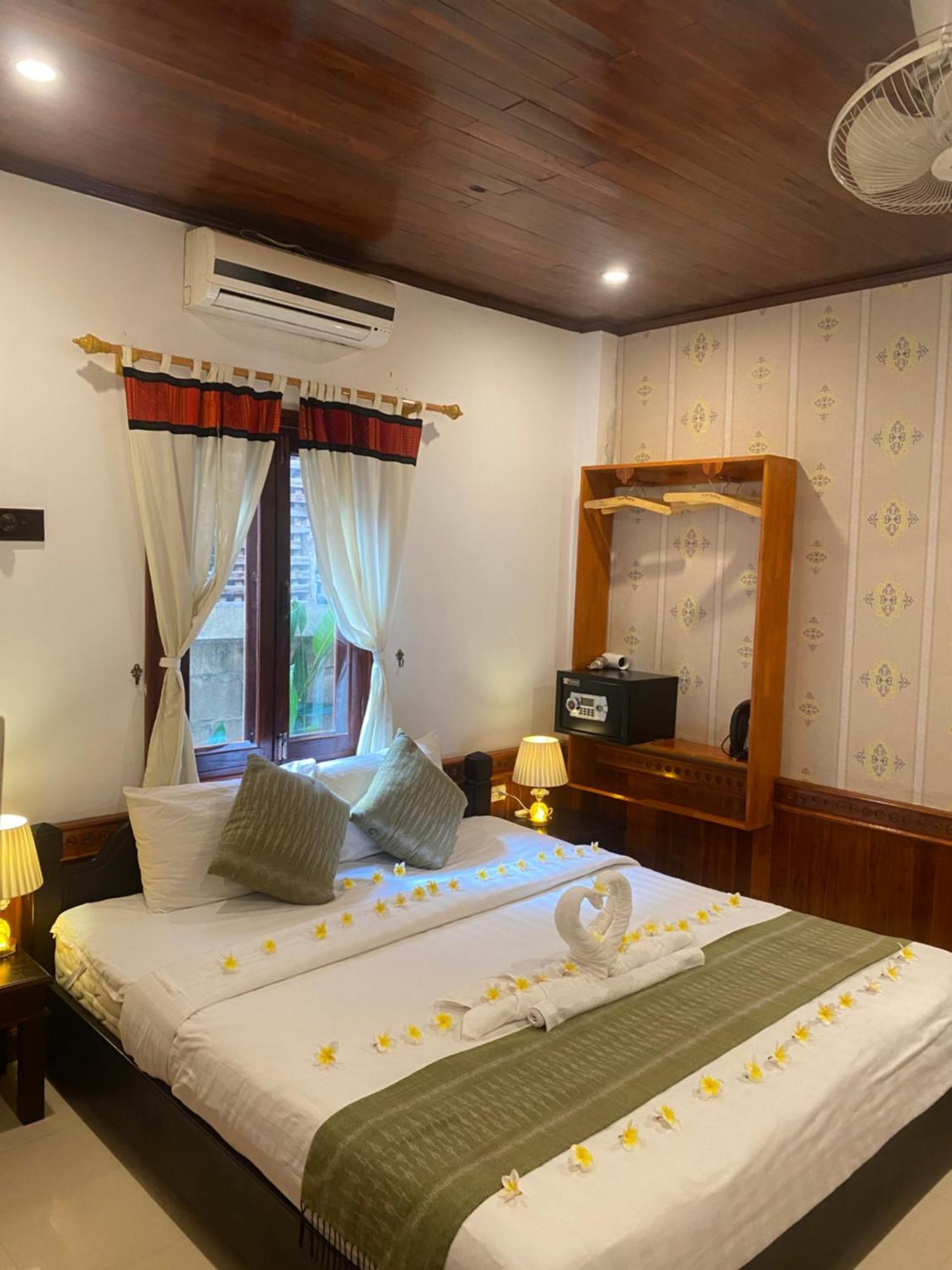 Golden Lotus Place Luang Prabang Luaran gambar