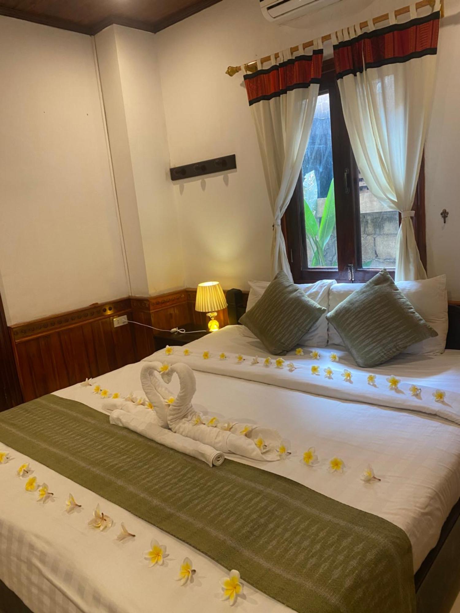 Golden Lotus Place Luang Prabang Luaran gambar