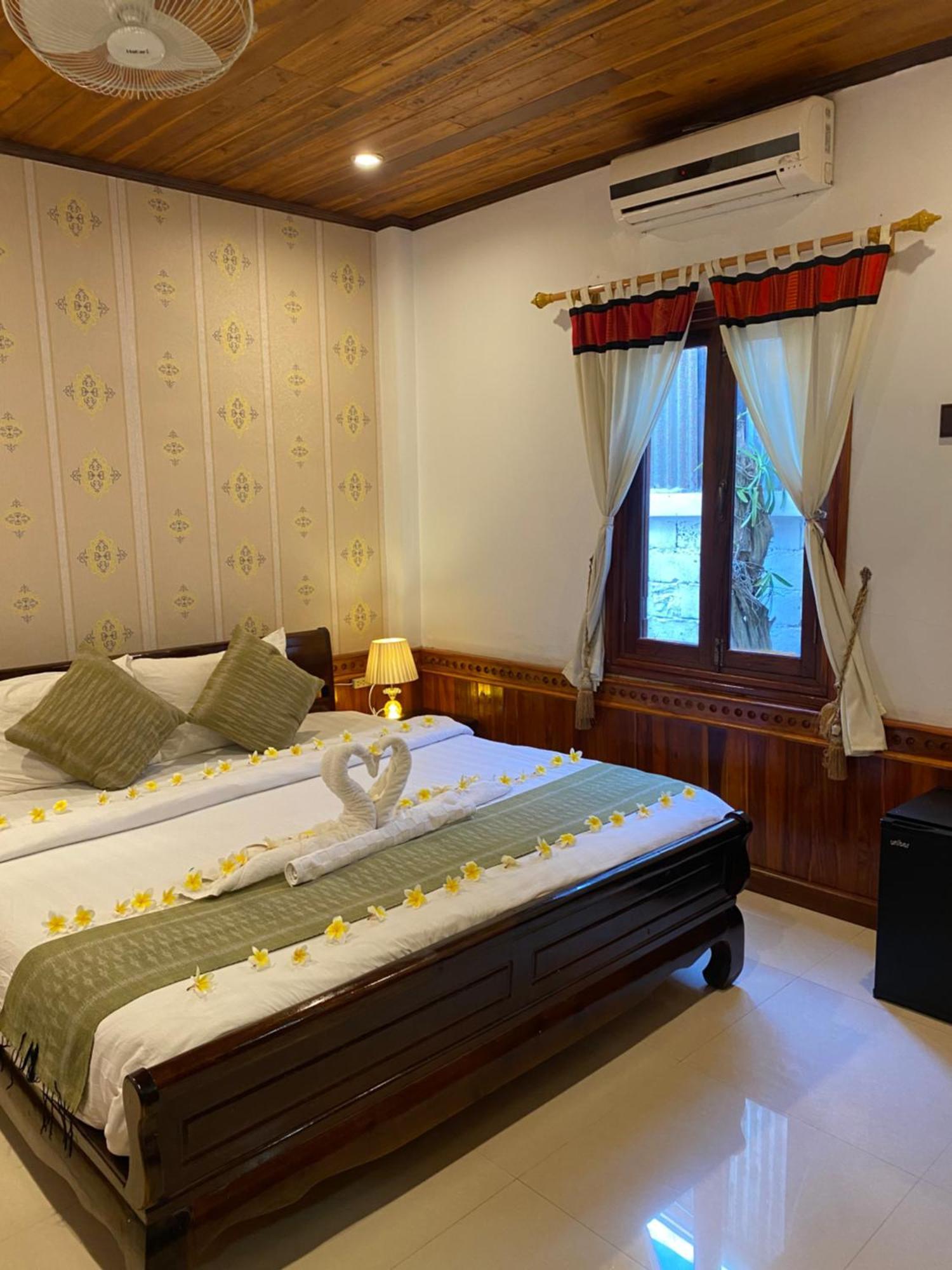 Golden Lotus Place Luang Prabang Luaran gambar