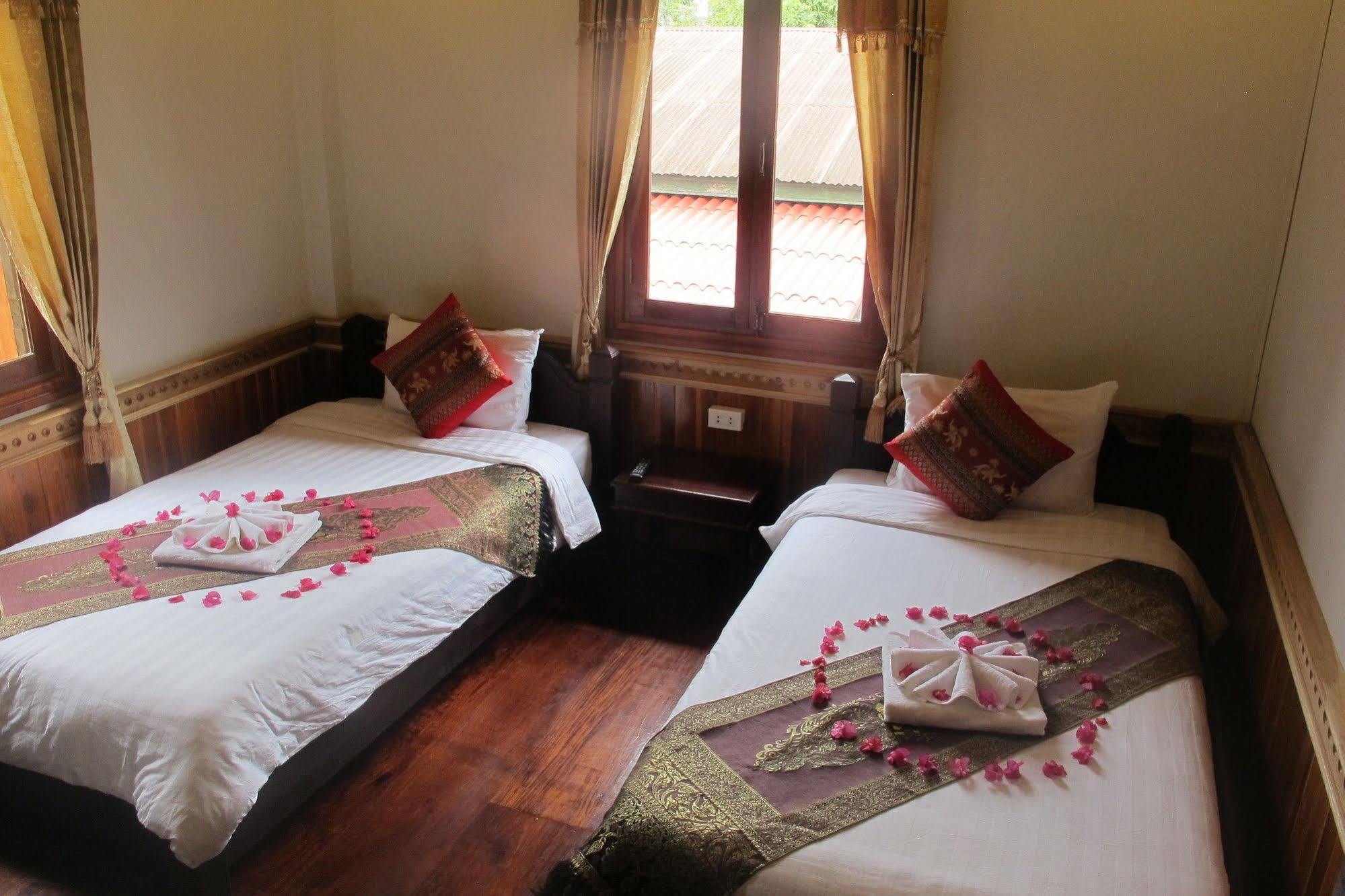 Golden Lotus Place Luang Prabang Luaran gambar